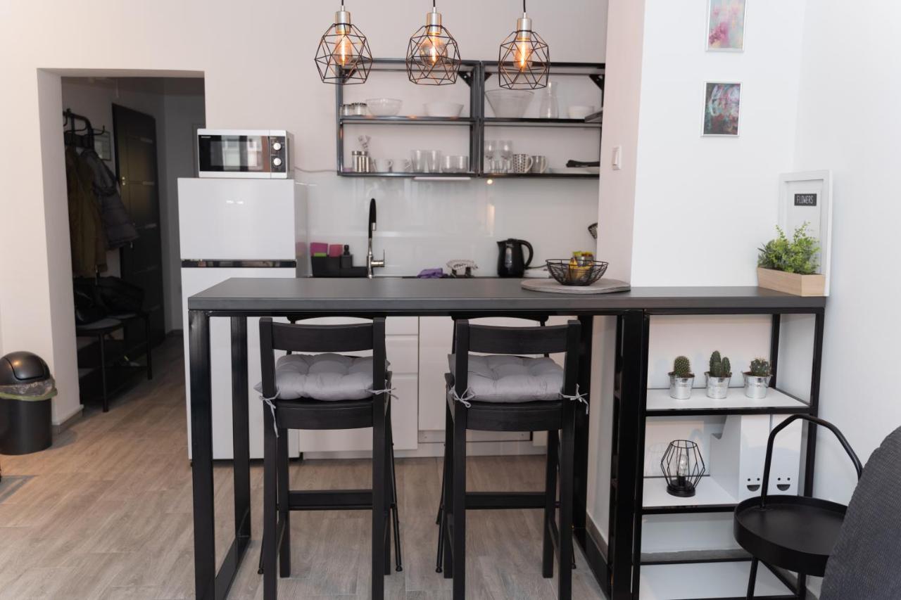 Apartman Ina Osijek Buitenkant foto
